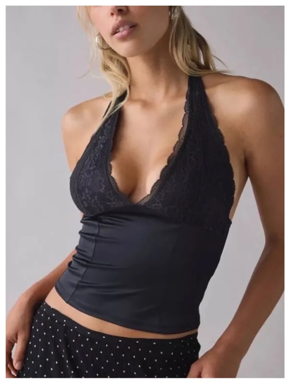 🟤NWT URBAN OUTFITTERS Luna Mixed Lace Trim Plunge Halter Top in Black XL